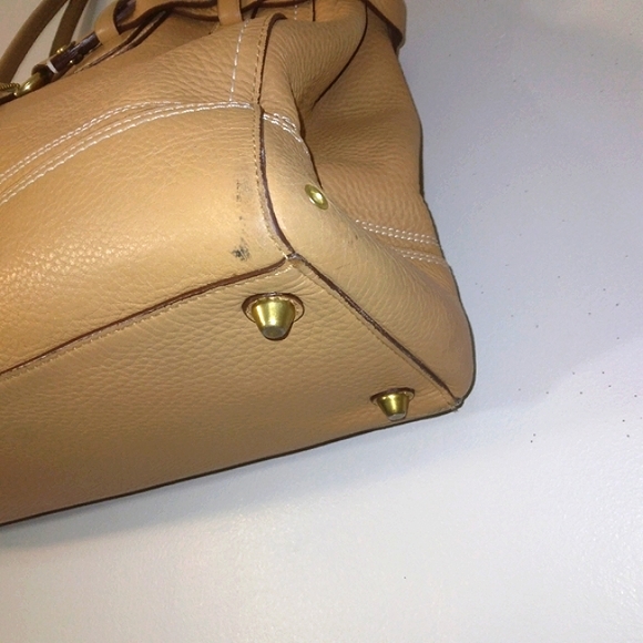 COACH XL Pebbled Leather Hampton Carryall in Light Camel - Picture 13 of 15